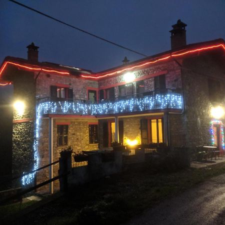 Albergo Diffuso Casa Delle Favole Ferriere Екстериор снимка