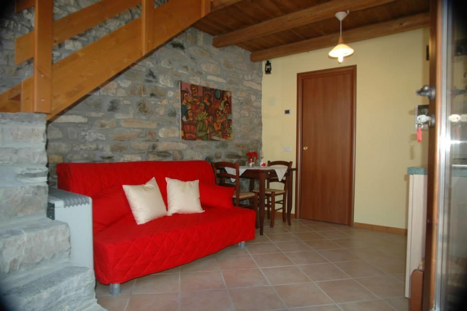 Albergo Diffuso Casa Delle Favole Ferriere Екстериор снимка